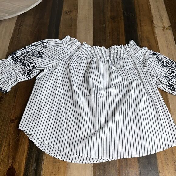 Chico’s SZ 4 Poplin Tunic Top - Picture 3 of 9